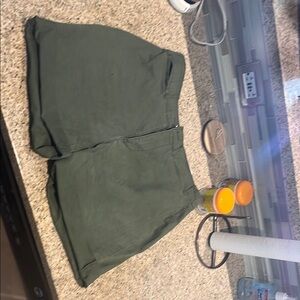 Old Navy Green Cargo Shorts Relaxed Fit